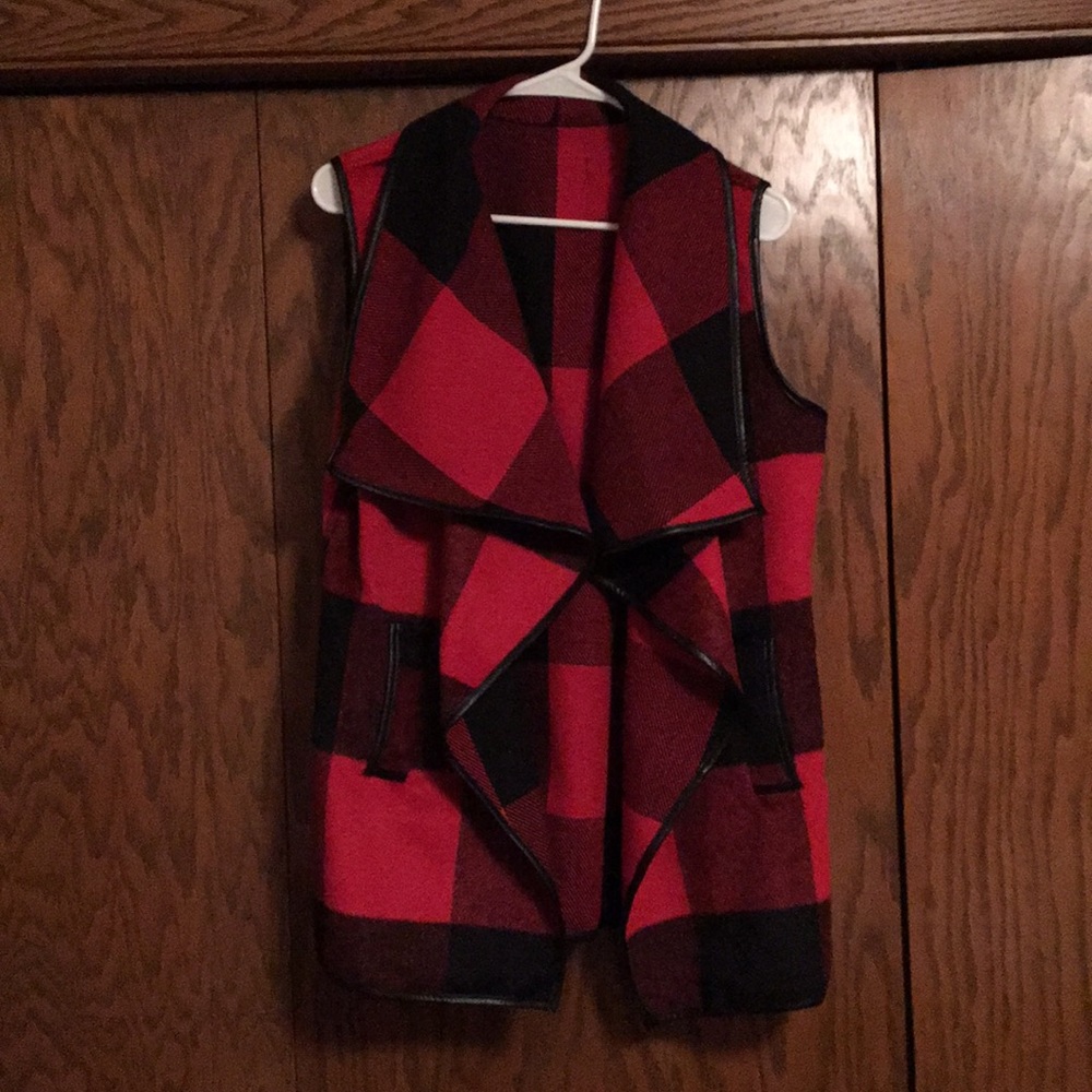 Plaid cardigan vest